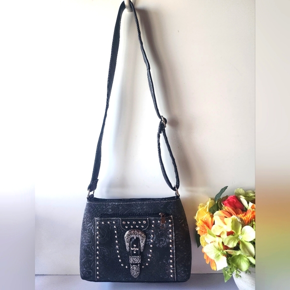 Black Purse/Bag. - Picture 4 of 12